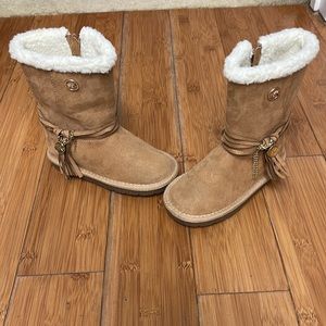 Michael Kors Brand New never worn size9 toddler